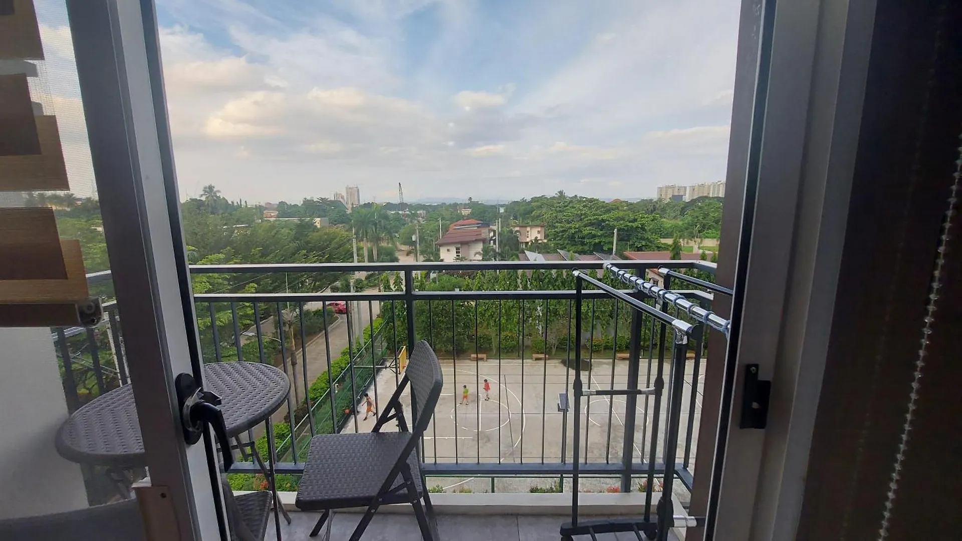 Apartment 2Bedrooms 2Toilet& Bath Matina Enclaves Condo Davao Philippines