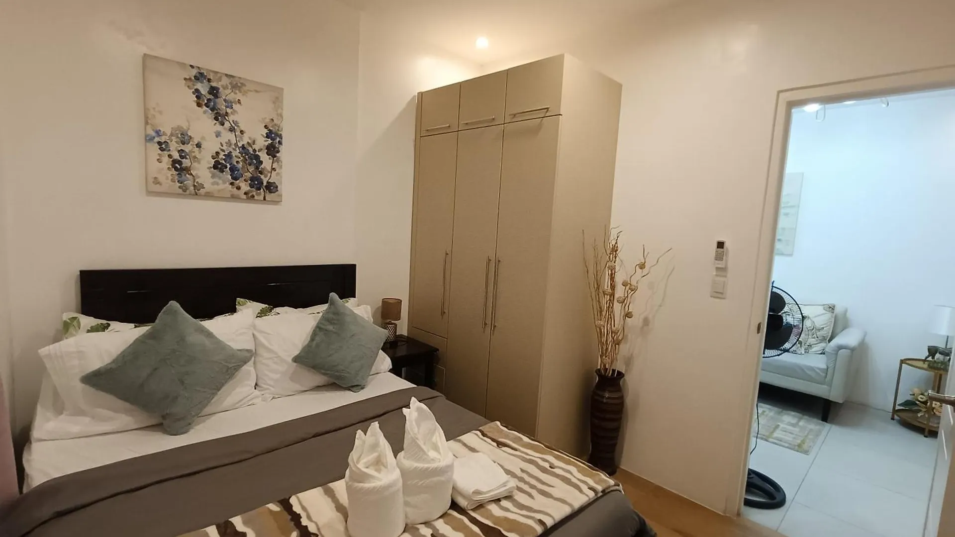 2Bedrooms 2Toilet& Bath Matina Enclaves Condo Davao