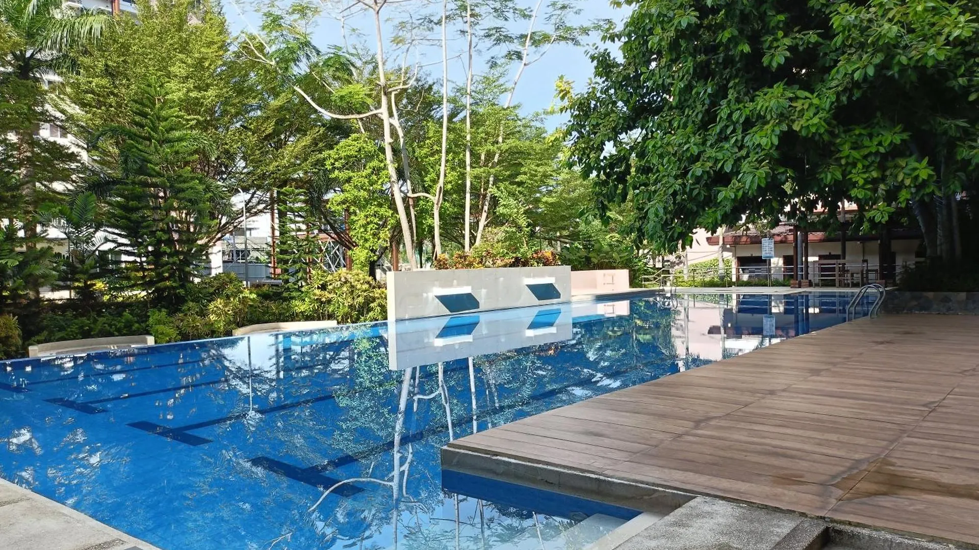 Apartment 2Bedrooms 2Toilet& Bath Matina Enclaves Condo Davao