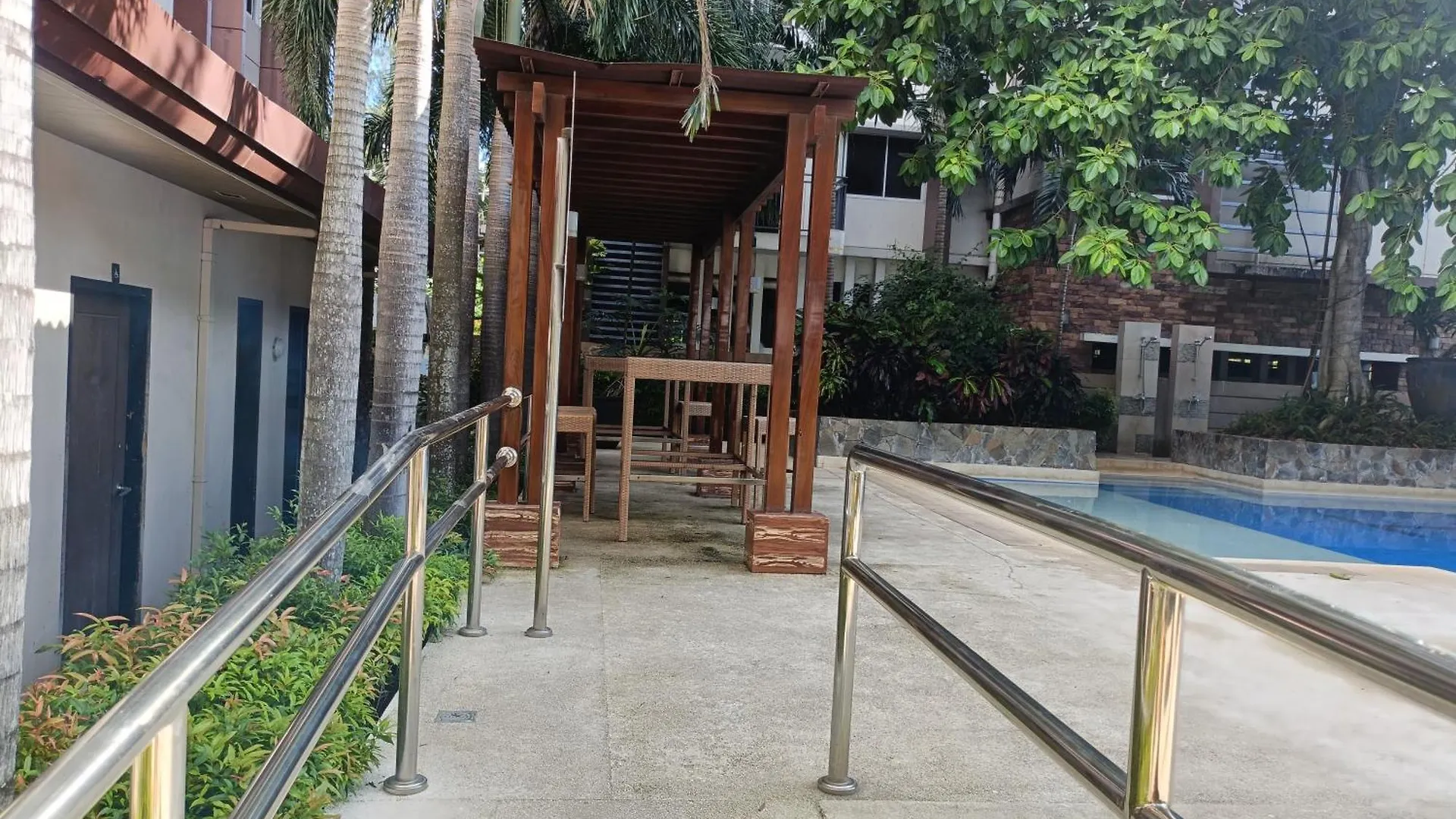 2Bedrooms 2Toilet& Bath Matina Enclaves Condo Davao 0*,