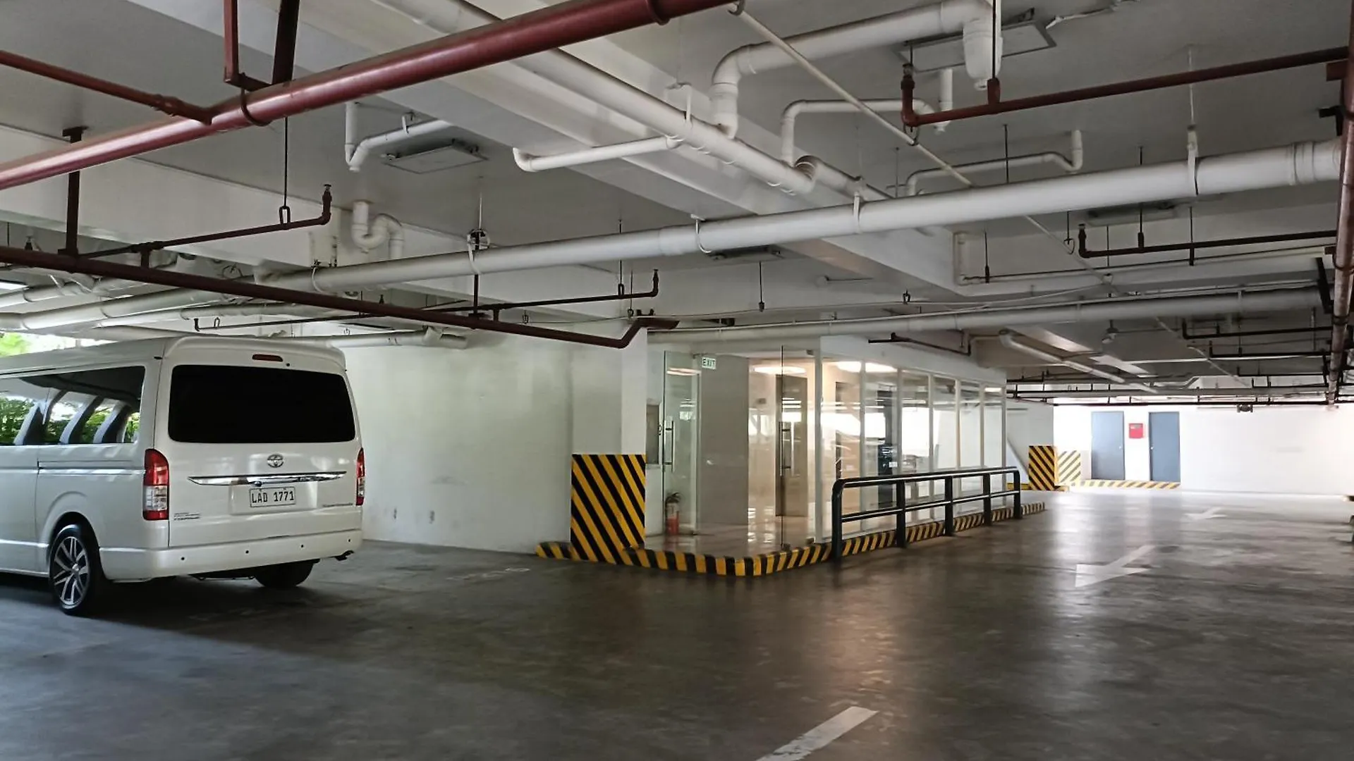 2Bedrooms 2Toilet& Bath Matina Enclaves Condo Davao Philippines