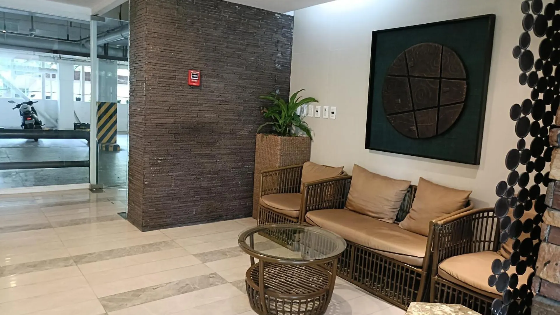 2Bedrooms 2Toilet& Bath Matina Enclaves Condo Davao