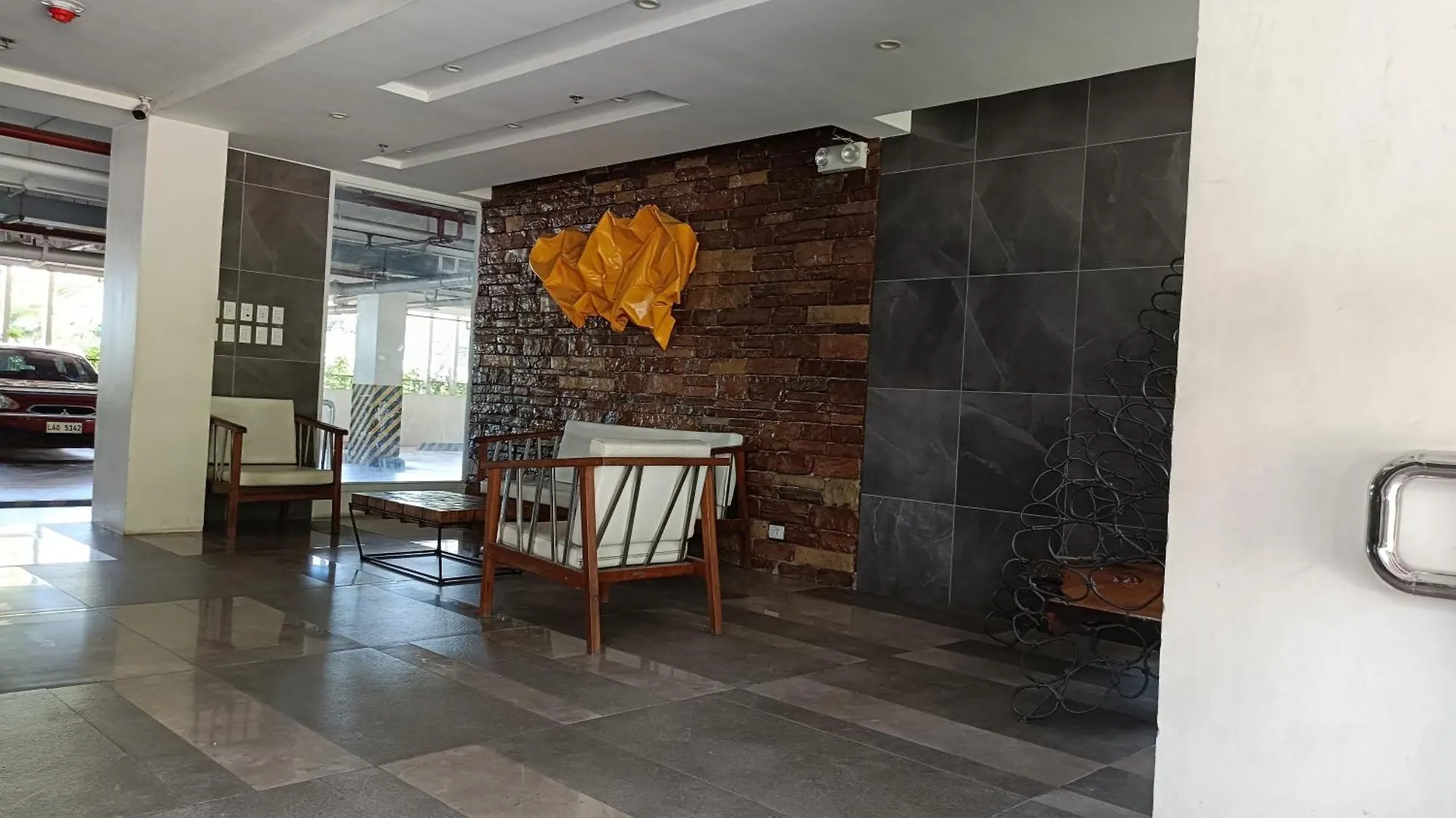 2Bedrooms 2Toilet& Bath Matina Enclaves Condo Davao