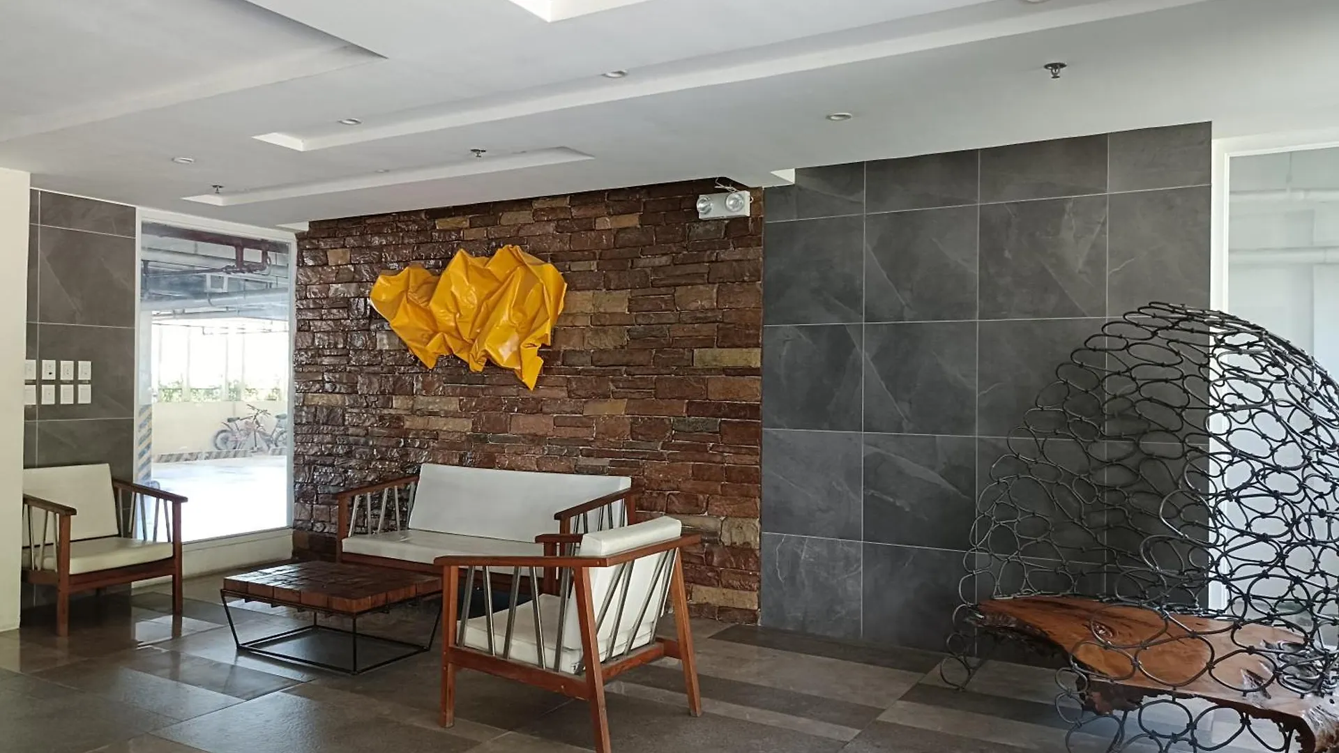 Apartment 2Bedrooms 2Toilet& Bath Matina Enclaves Condo Davao