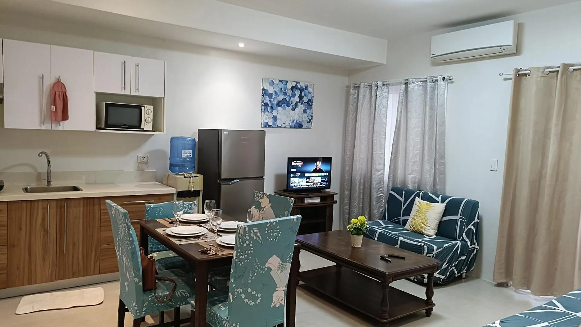 2Bedrooms 2Toilet& Bath Matina Enclaves Condo Davao 0*,  Philippines